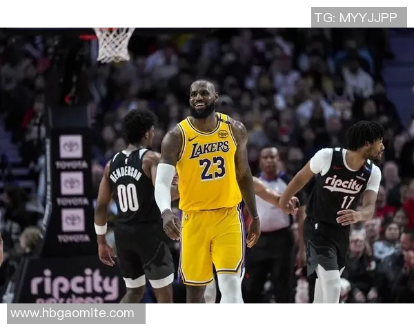 湖人逆转爵士！詹姆斯末节17分&戴维斯31分15篮板，湖人防守漏洞仍堪忧